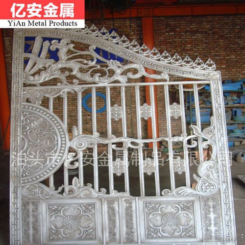 厂家直供铸铝工艺围栏与大型铸造铝合金工艺门窗 铝门价格及金属门窗选购指南